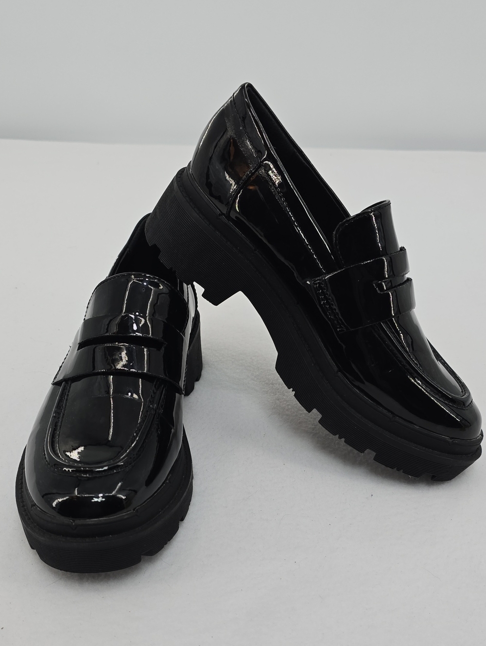 Blondo Aqua College Saanvi Water Resistant Black Patent Lug Loafers